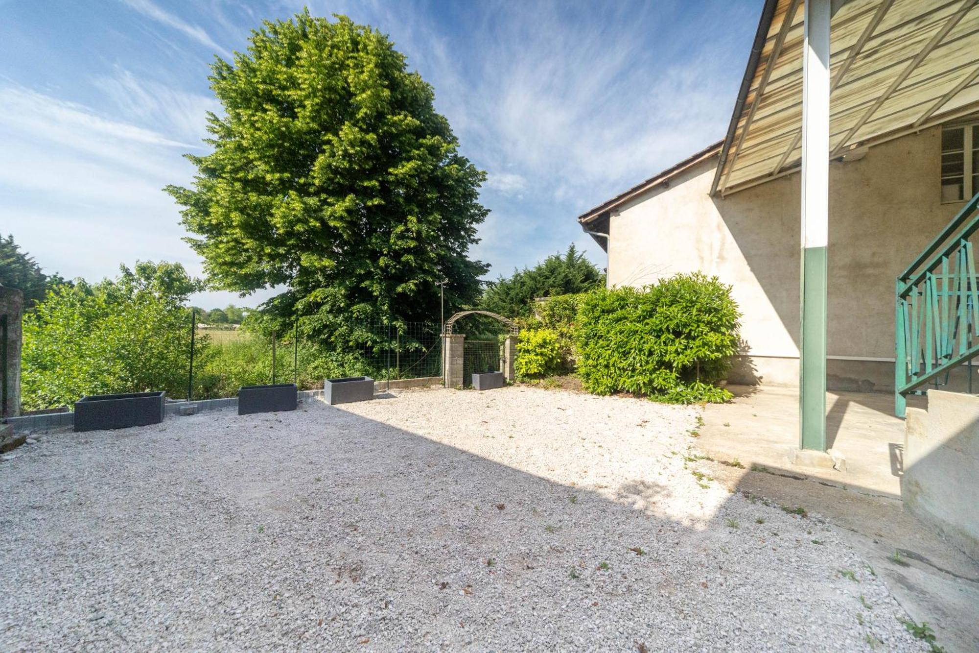 Escapade En Val De Saone Apartment Thoissey Exterior photo