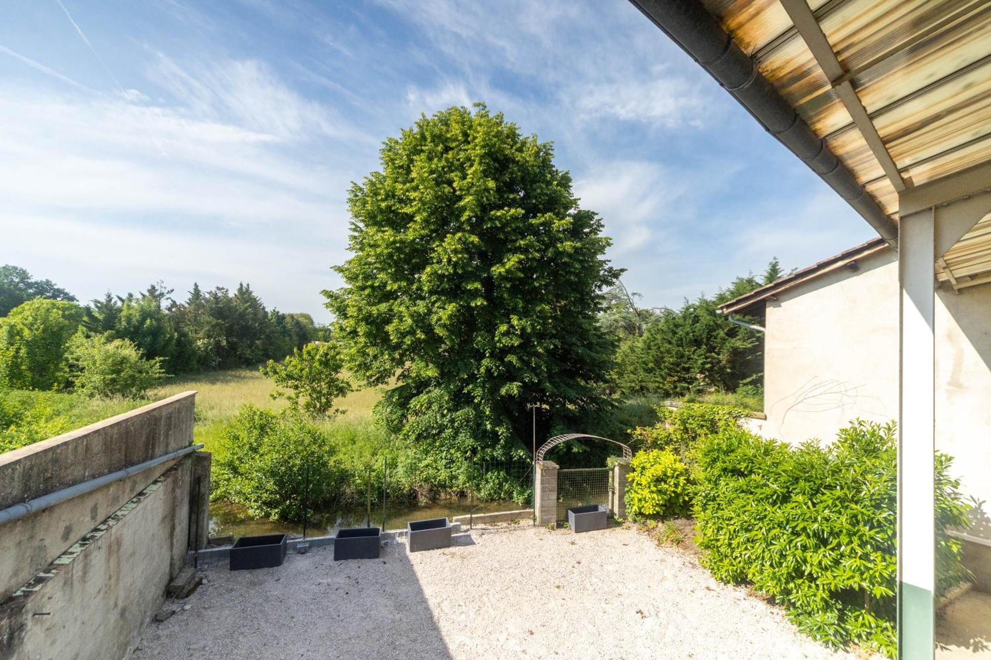 Escapade En Val De Saone Apartment Thoissey Exterior photo
